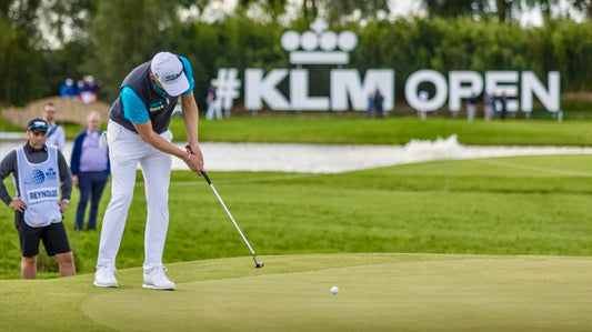 Golfhandschoenen kopen: Alles wat je moet weten voor de perfecte grip en comfort
